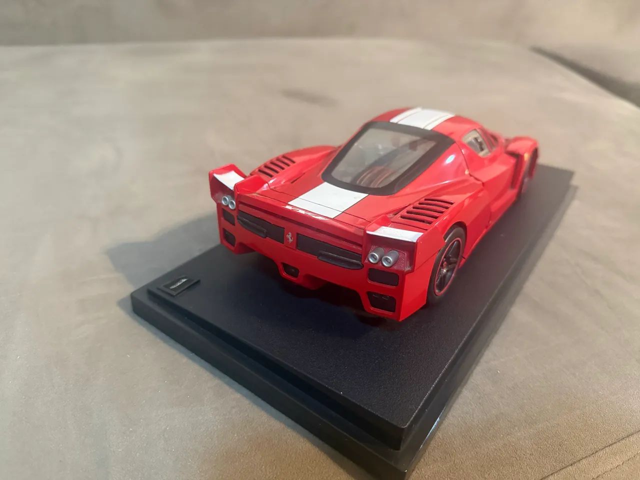 Ferrari Miniatura - Item de Colecionador! - Foto 2