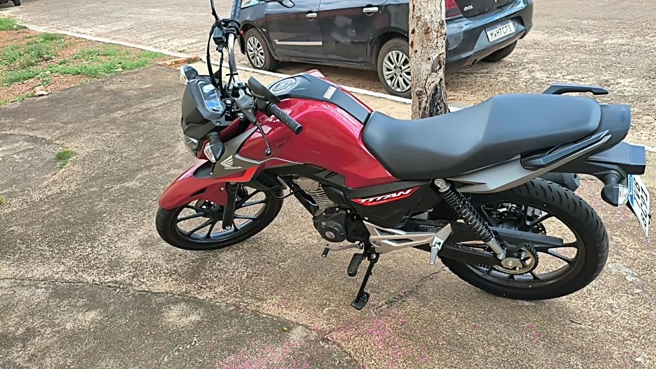 VENDO TITAN 160 BAIXO KM NOVA - Foto 5