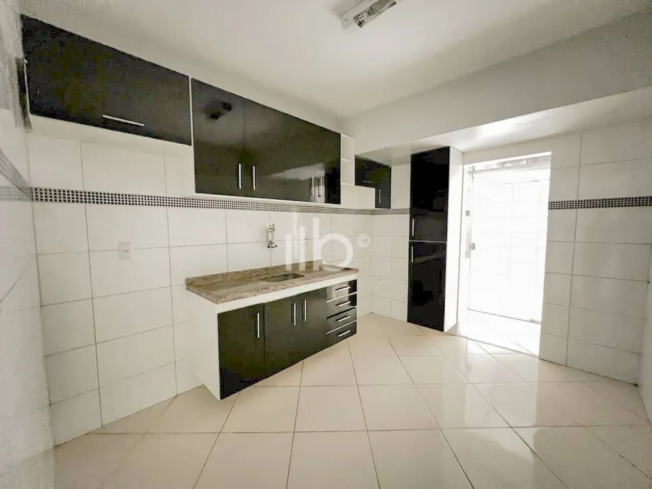 APARTAMENTO À VENDA 3 QUARTOS BANCO RASO - Foto 3