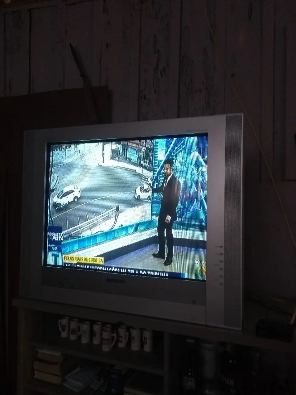 Tv gradiente 29p boa 100reais
