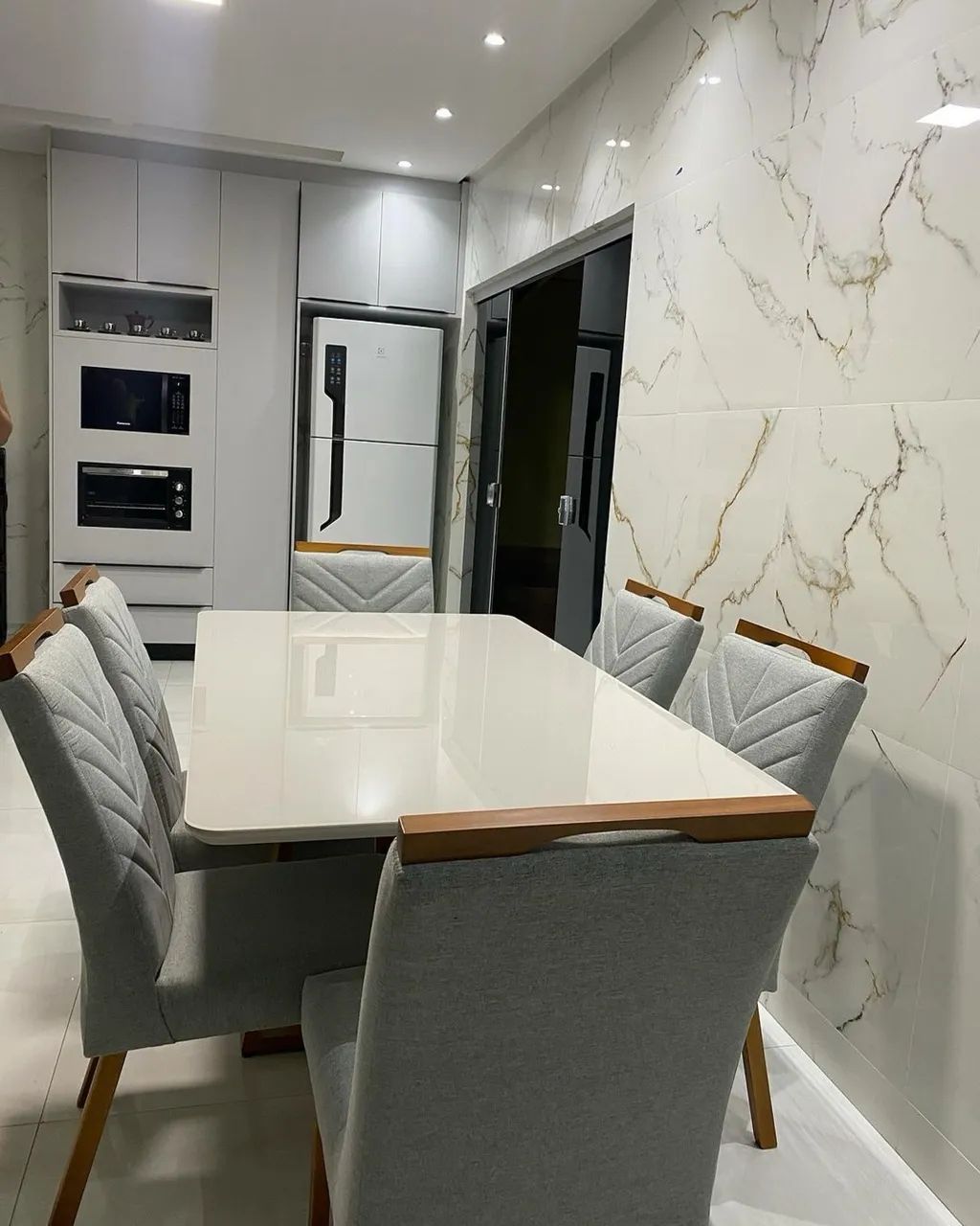 Mesa de Jantar 160x80 Com 6 Cadeiras 100% Madeira