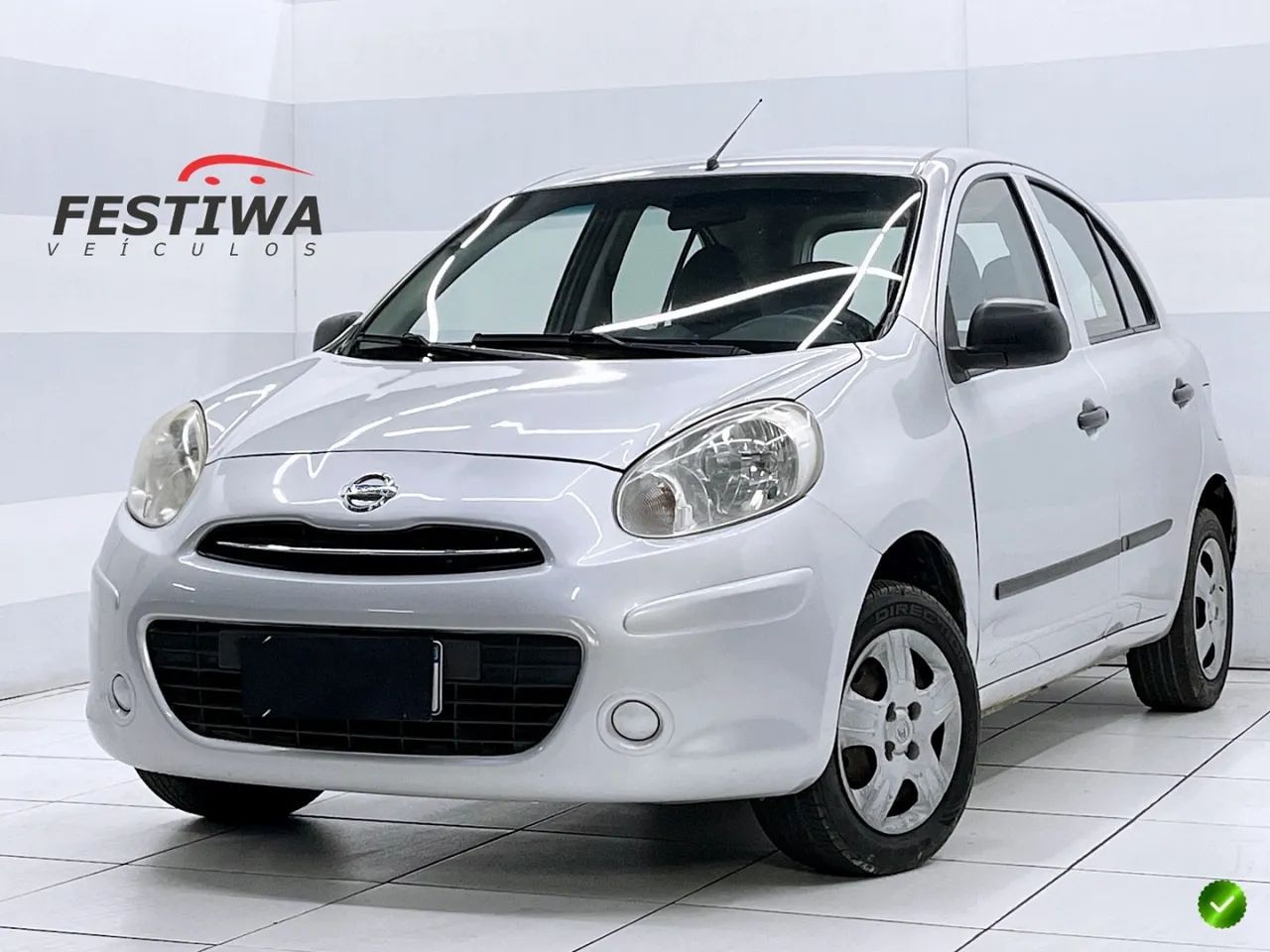 Nissan March 2013