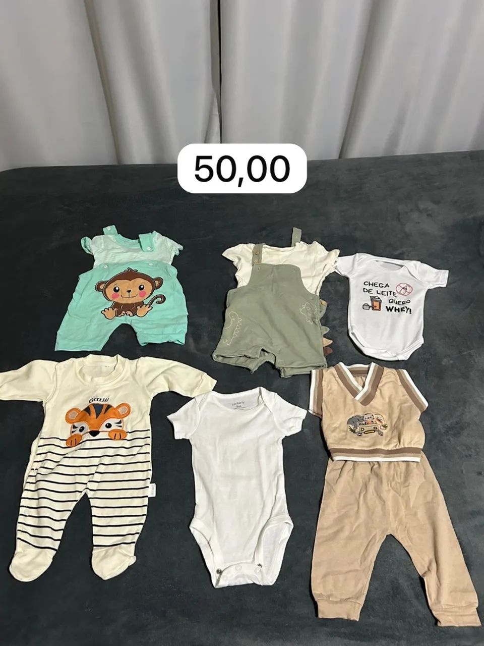 Lote Roupinhas de bebê com várias peças Carters - Foto 2