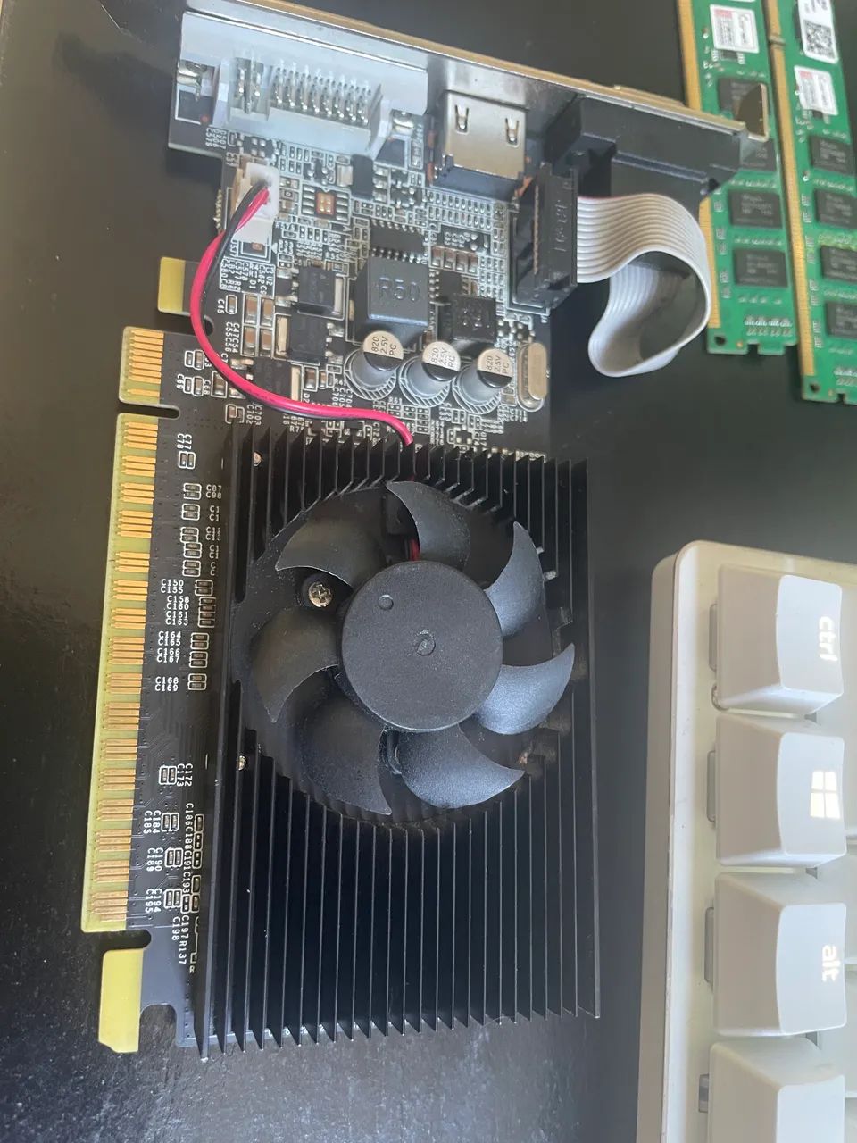 Gt610 2gb - Foto 2