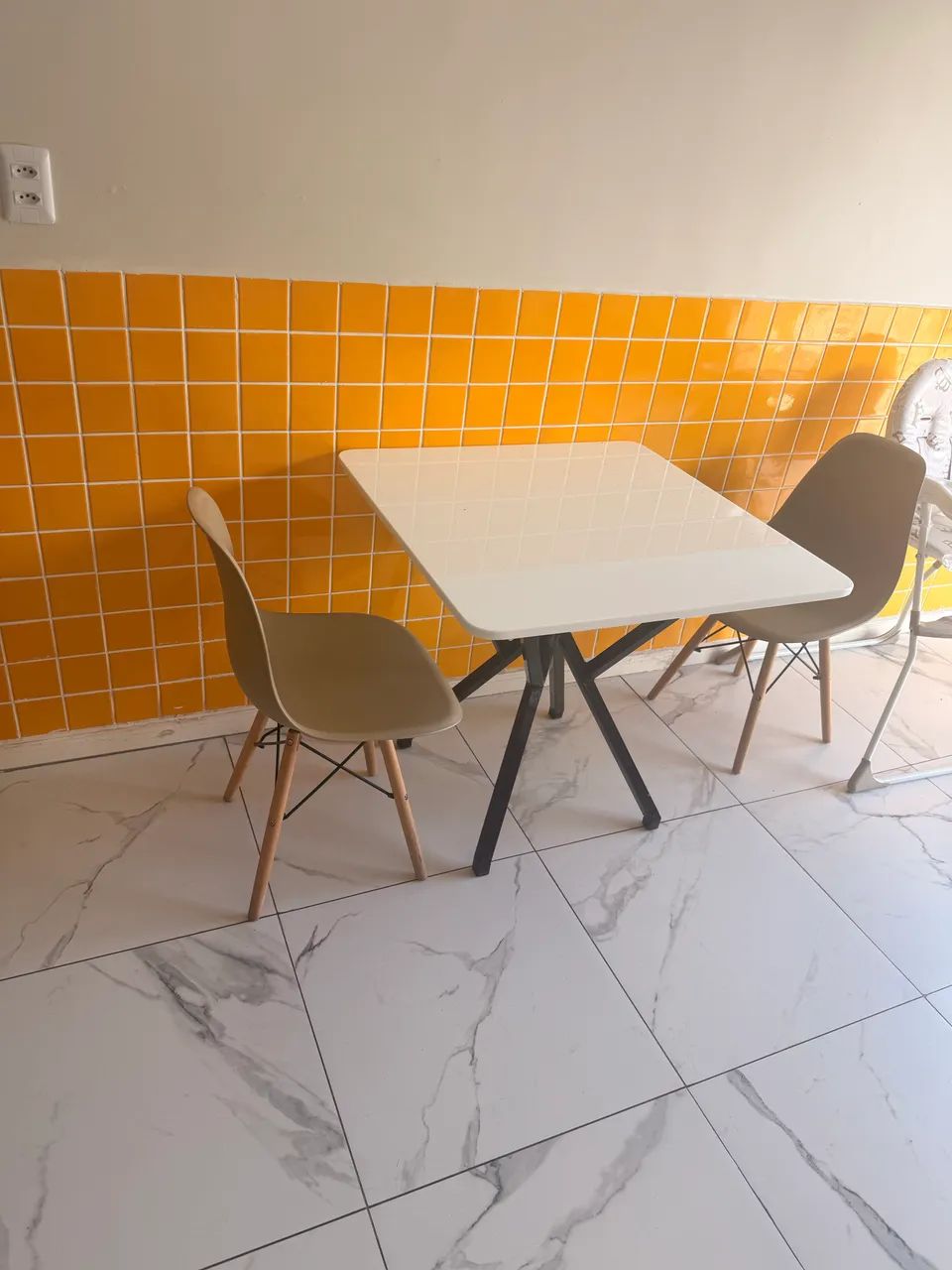 Mesas de granito com cadeiras - Foto 4