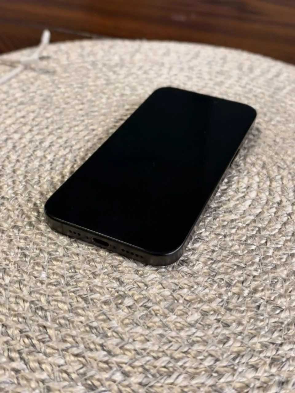 iPhone 15 Pro 256GB Titânio Preto - Foto 2