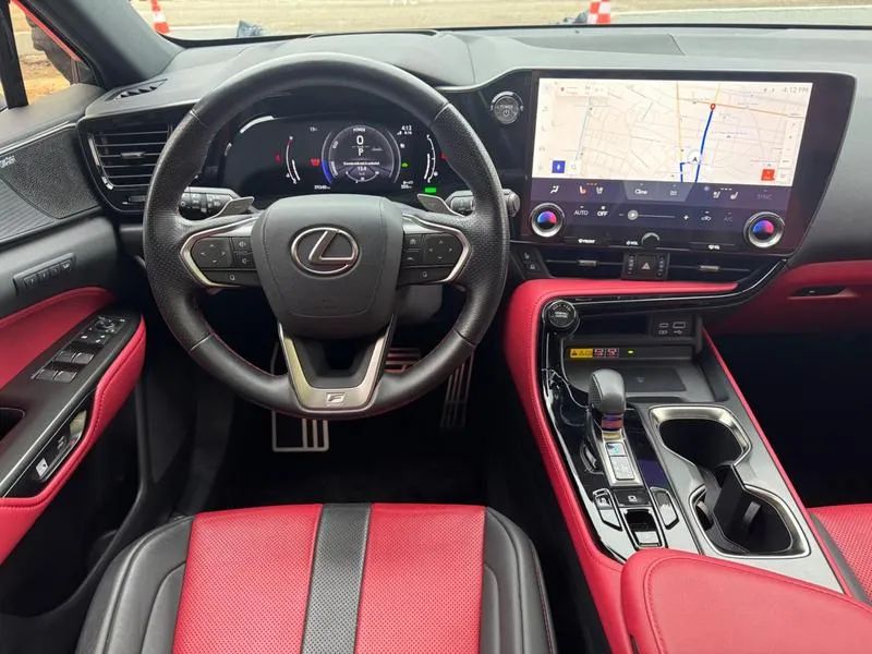 Lexus NX-350h F-sport 2.5 16V Aut. (hybrid), foto 14 de 20