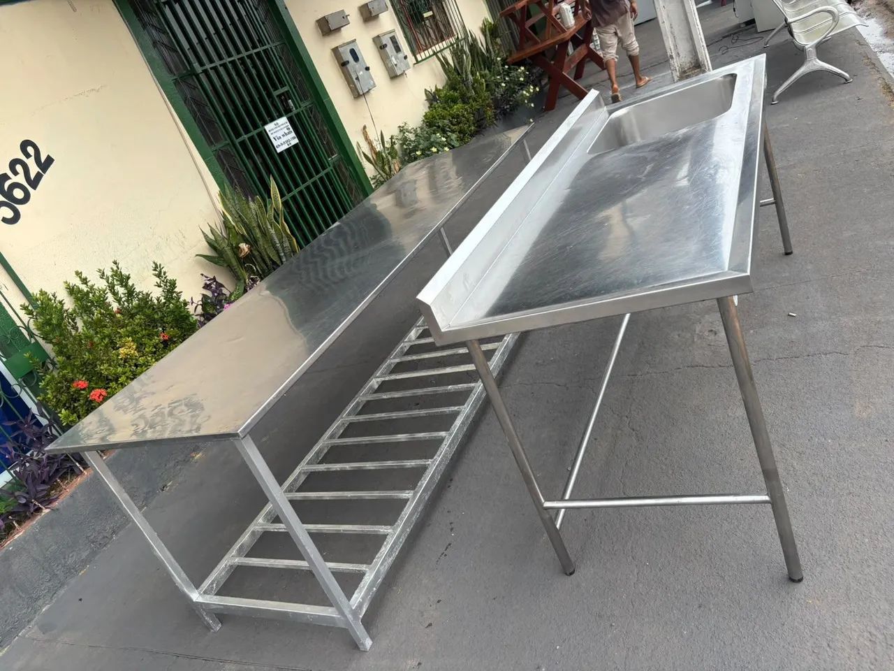 Mesa e balcão pia inox