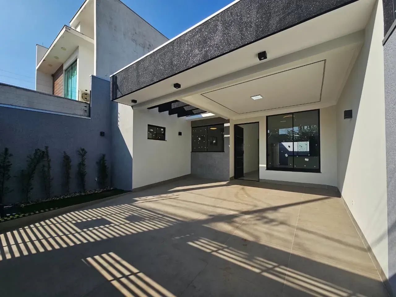 Casa à venda em Maringá com suíte próximo da Avenida Mandacaru
