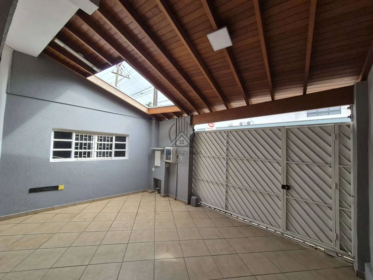 Casa em Taubaté, Centro, com 5 quartos, 335m²