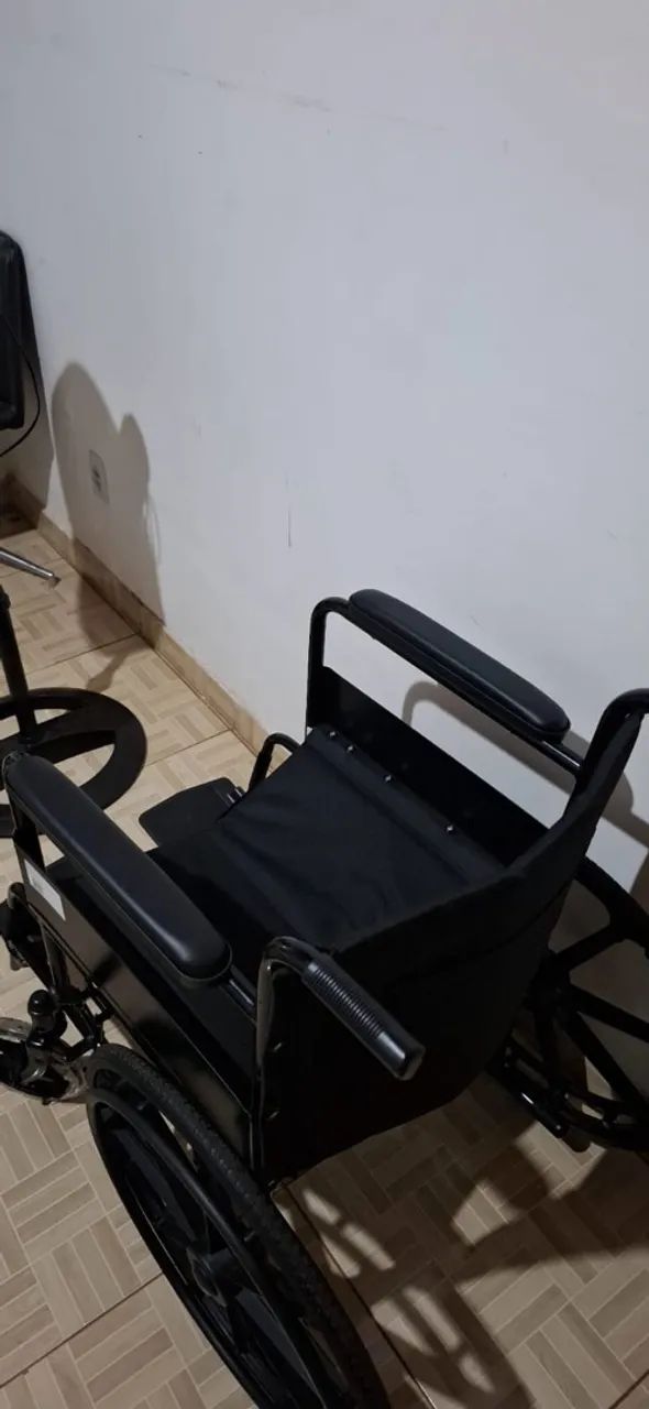 Cadeira de rodas - Foto 4