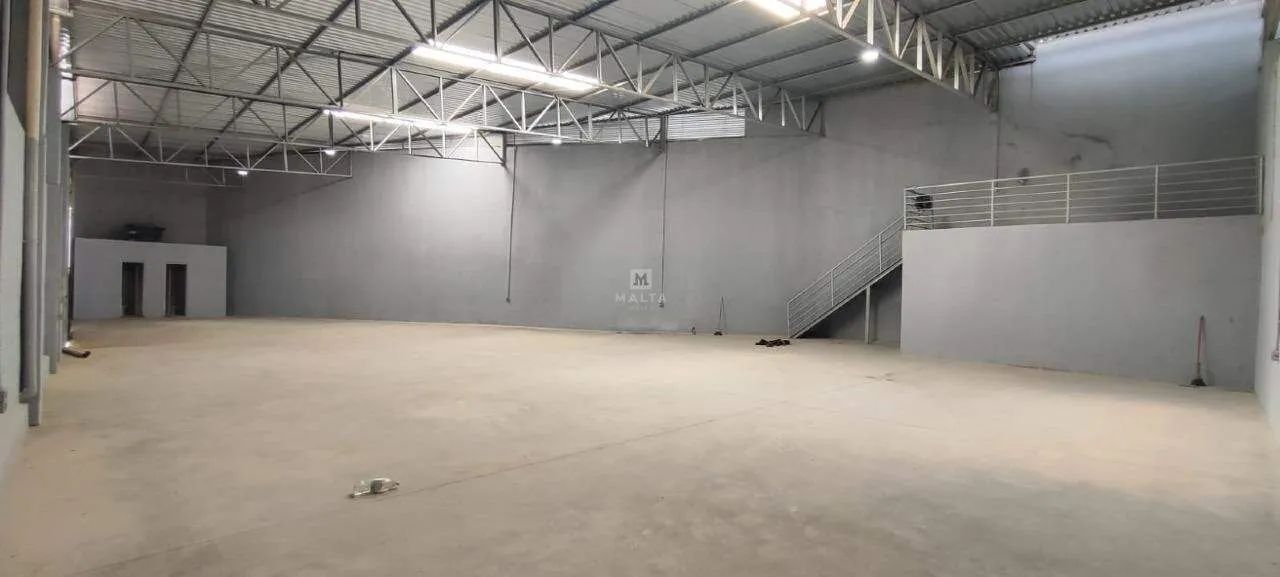 Galpão Comercial para Locação - 450 m²