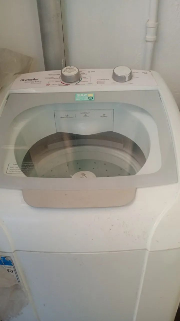Máquina de lavar muller
