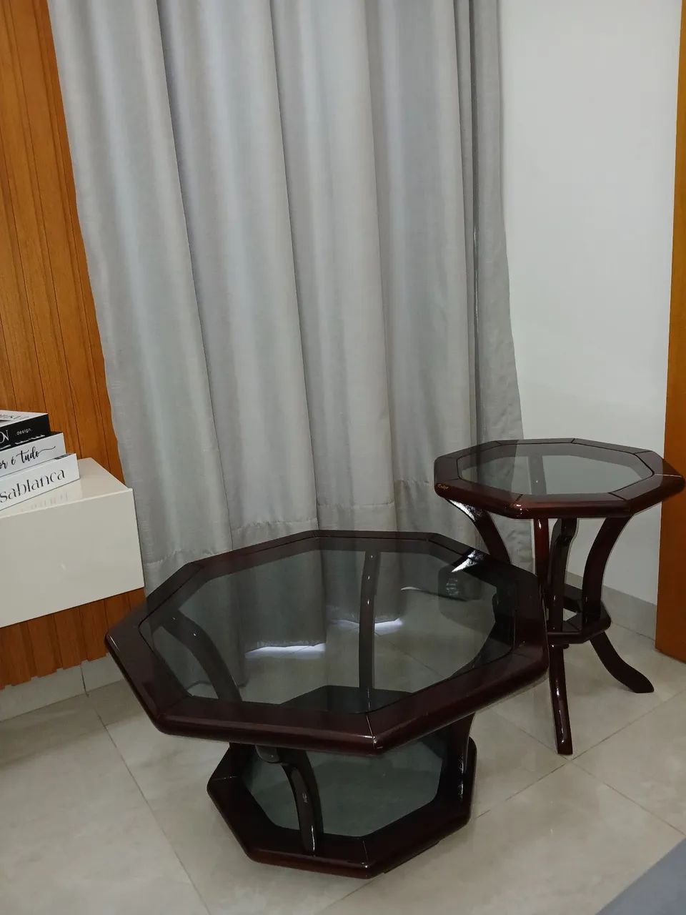Vendo kit com 02 mesinhas de sala - Foto 3