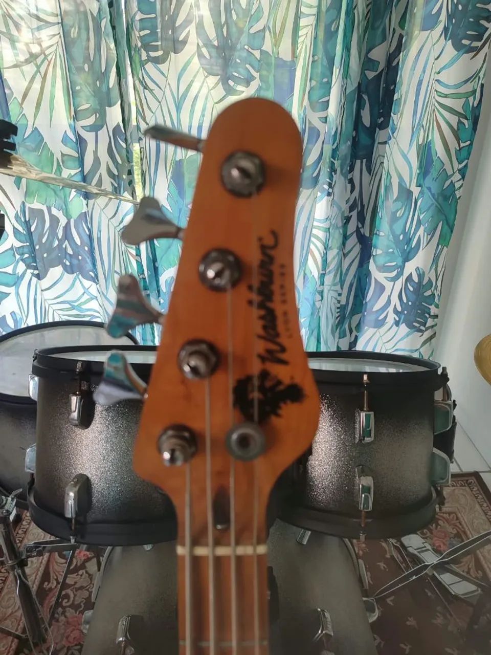 Baixo Precision Washburn  - Foto 3