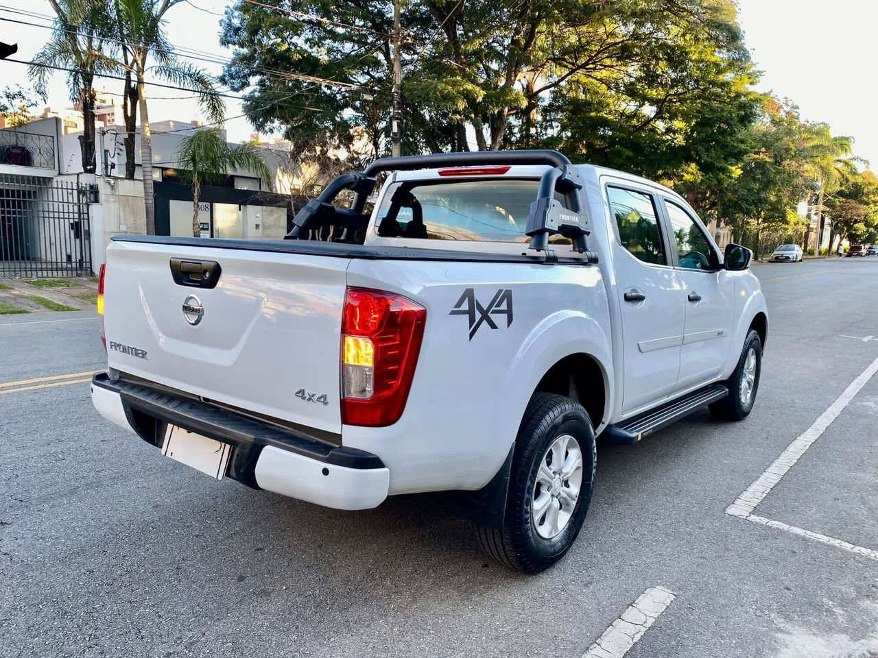Nissan Frontier S CD 4X4 2.3 TB Diesel Mec. 2022 - Foto 6