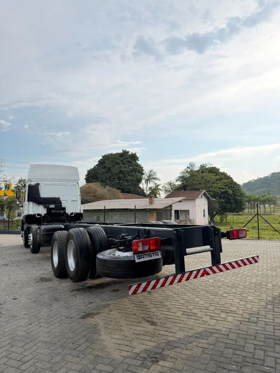 CF FAC 310 8X2 Space Cab Aut (Die.)(E6) - Foto 5