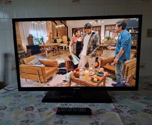 TELEVISÃO 32 POLEGADAS