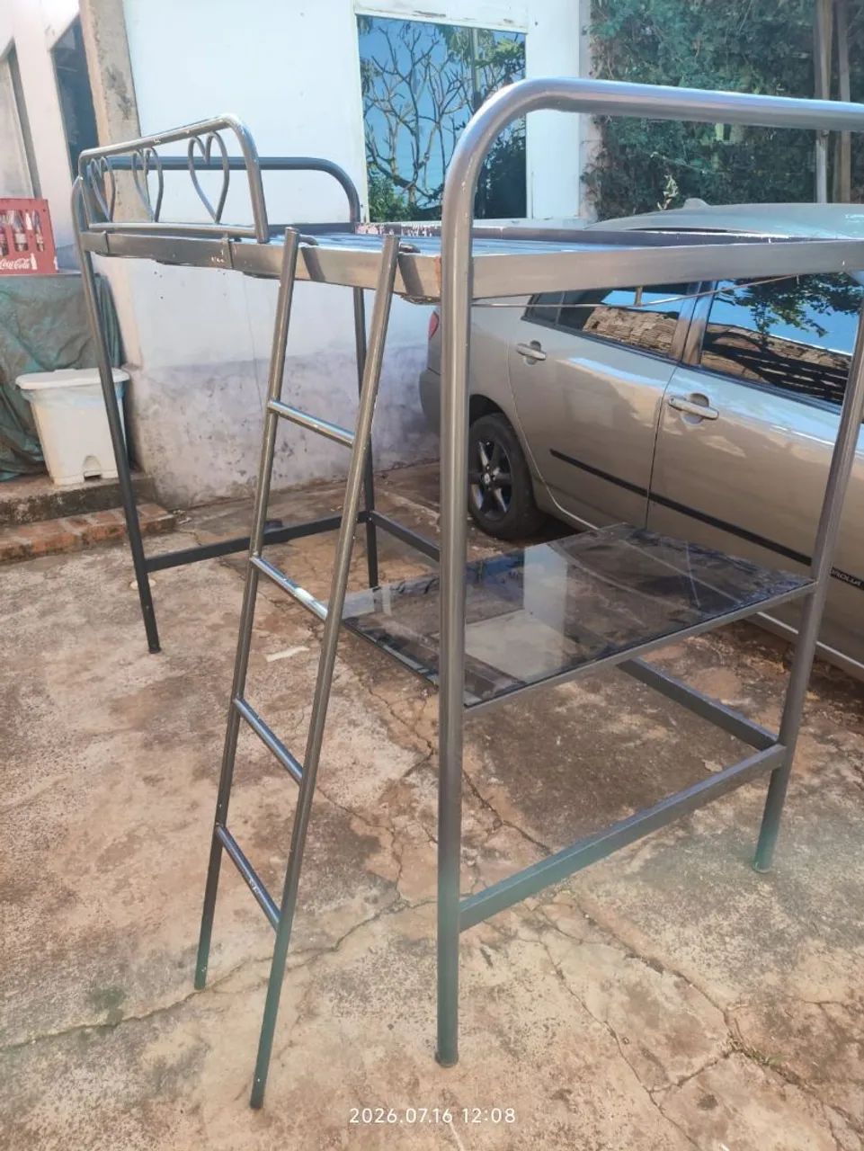 Cama solteiro alta com mesa - Foto 4