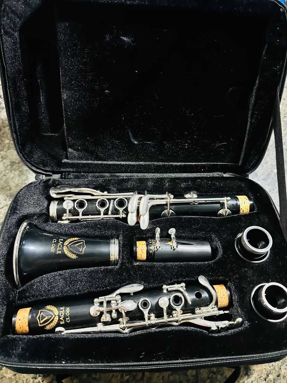 Clarinete Eagle cl04n sib
