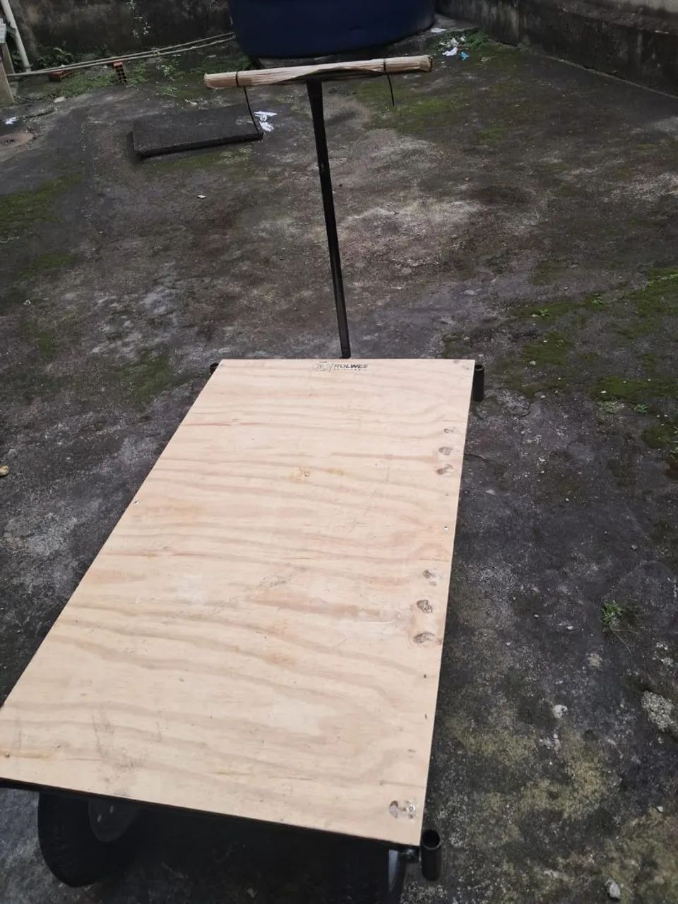 Vendo CARRINHO PLATAFORMA COM GRADE MÓVEL  - Foto 2