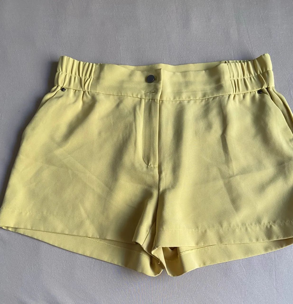 Shorts seminovos 