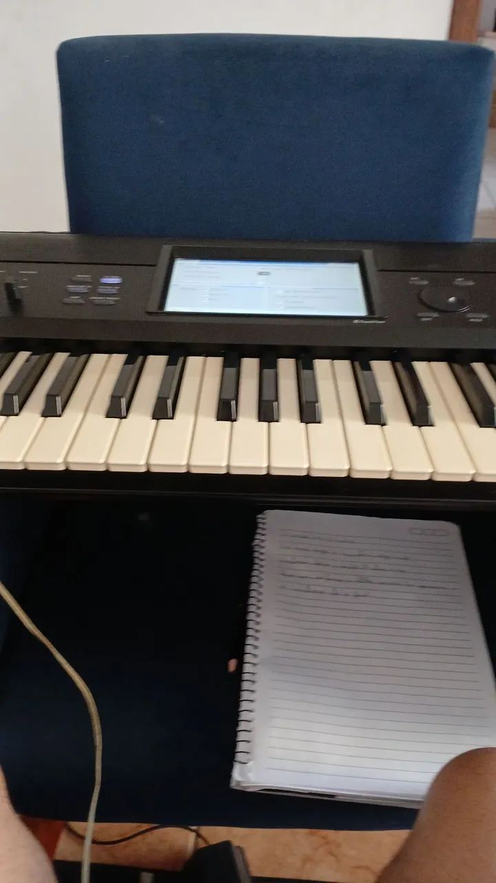 Teclado korg kromer 73