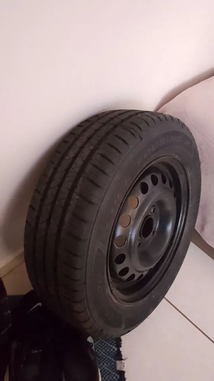Vendo roda completa 