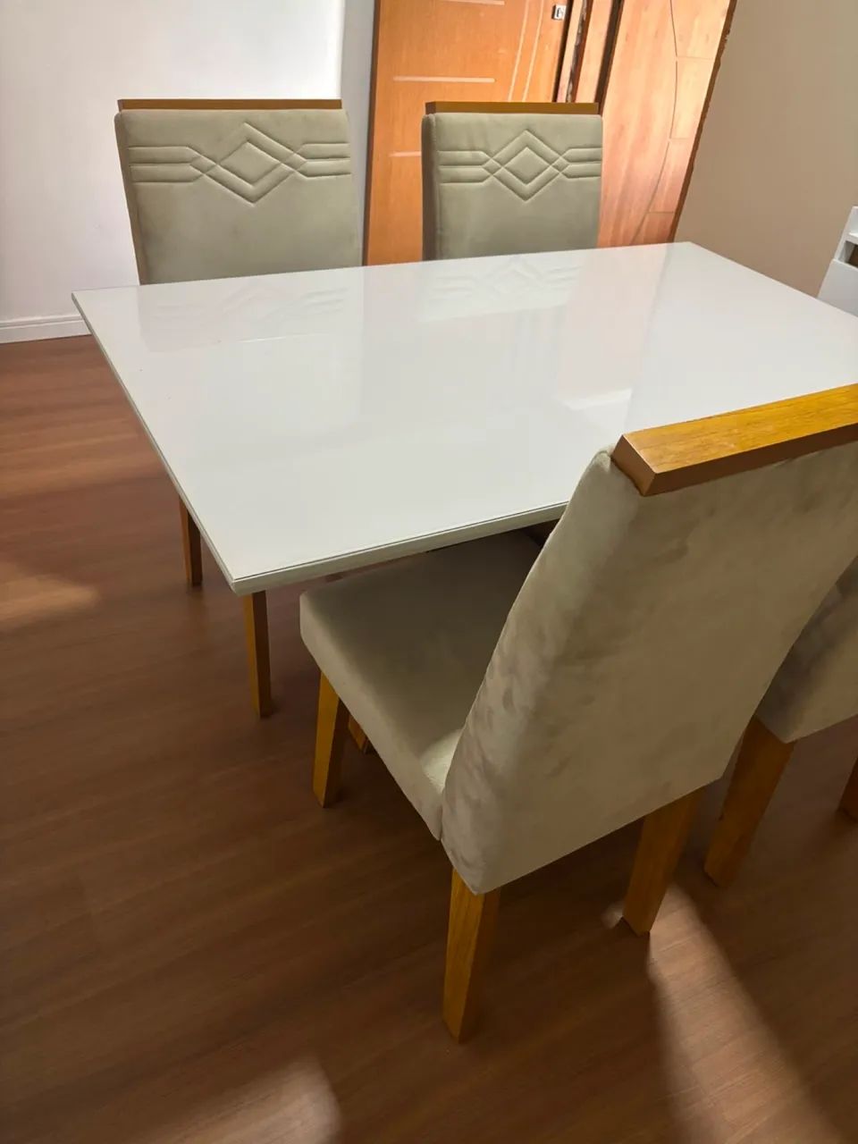 MESA DE JANTAR COM 4 CADEIRAS - Foto 3