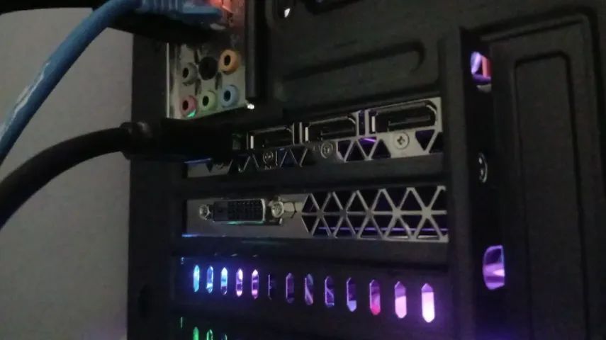 Placa de Video Profissional - Foto 5
