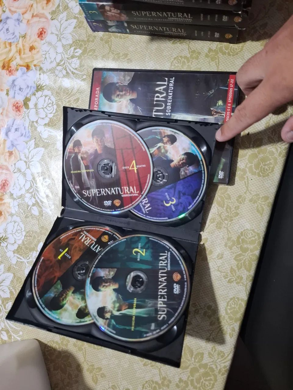 Dvds supernatural 1° a 5° temporada  - Foto 2