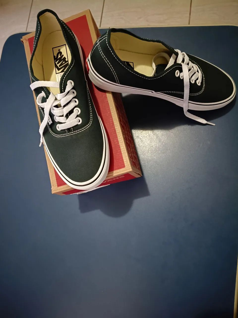 Tênis verde escuro VANS - N° 40