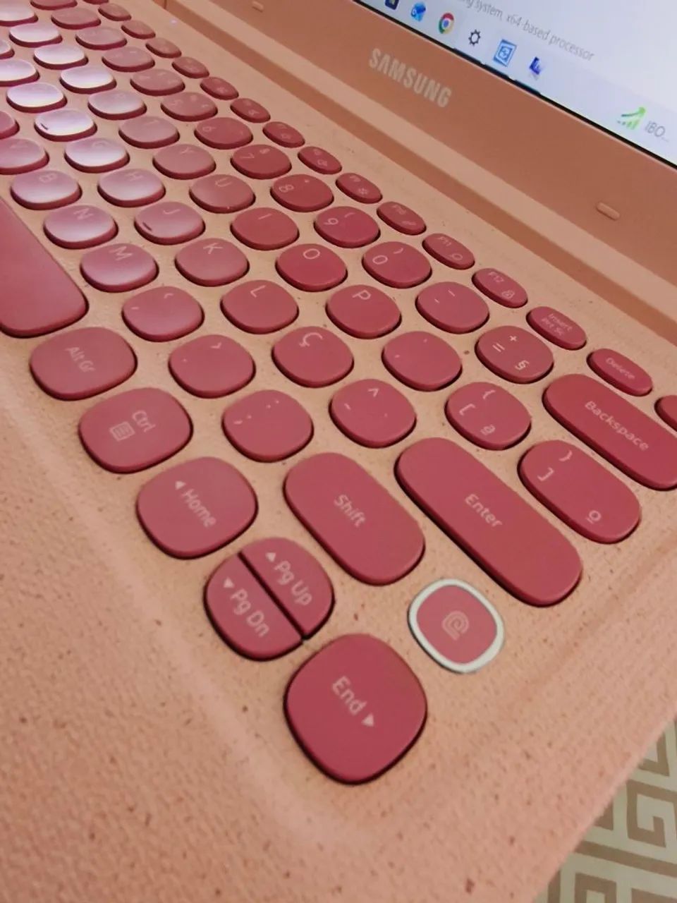 Notebook Samsung Flash F30 Rosa - SSD - Super Leve e Estiloso (Ideal p/ Estudos) - Foto 2