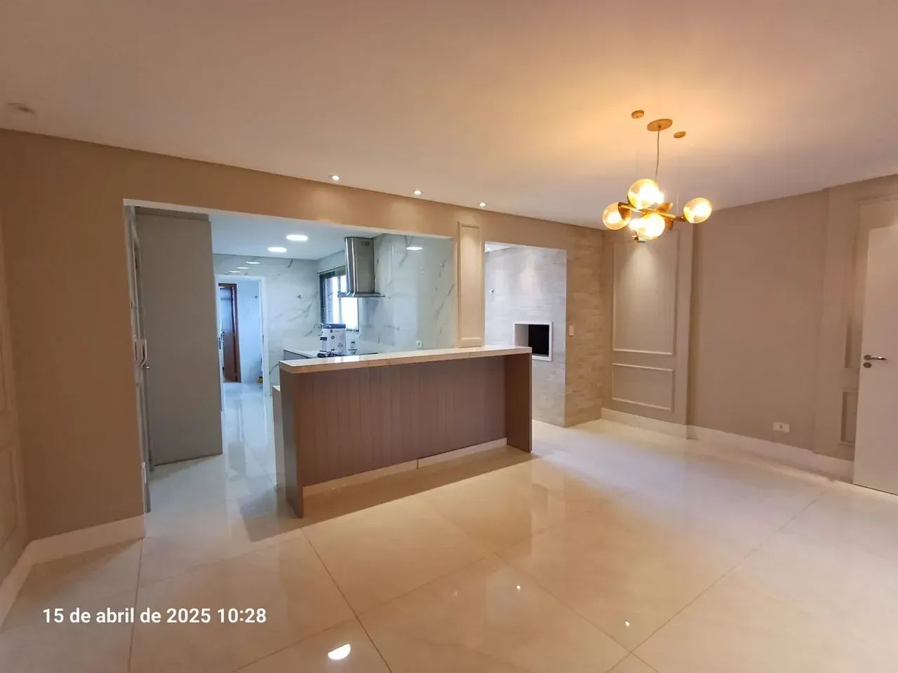 Apartamento com 240m - semi mobiliado- Centro - Cascavel - PR - Foto 2