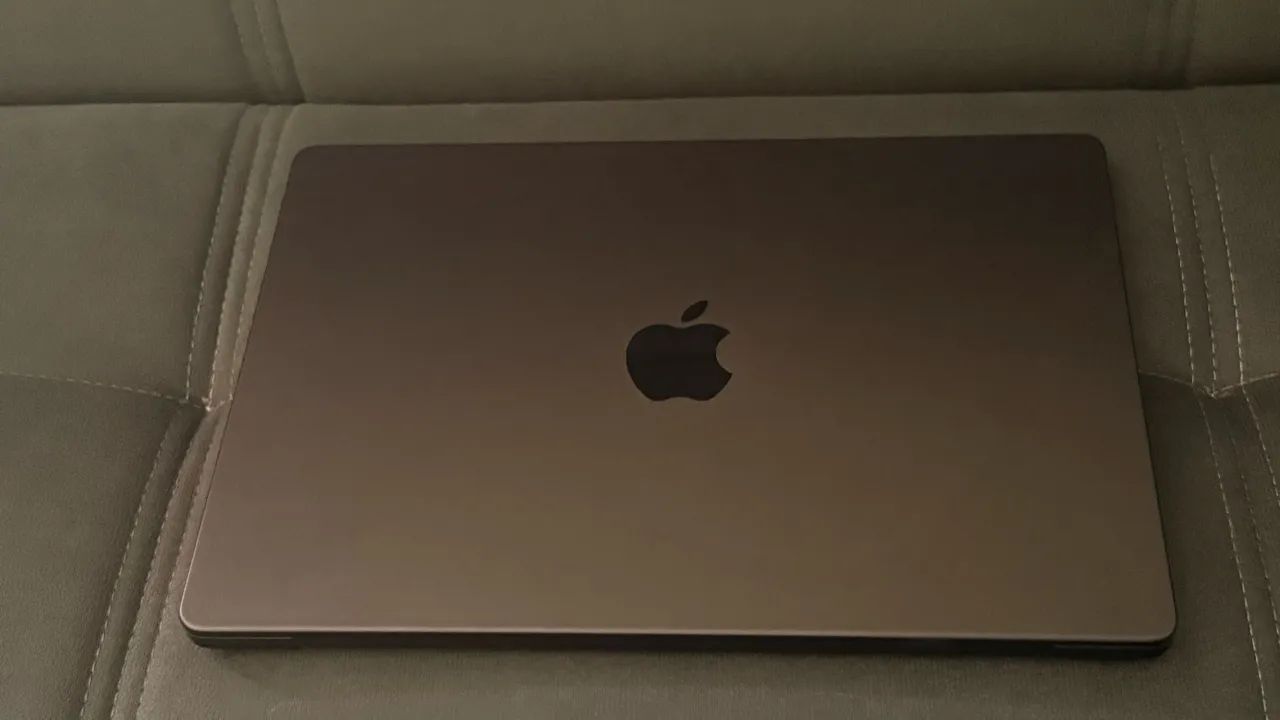 MacBook Pro M3 - Foto 2