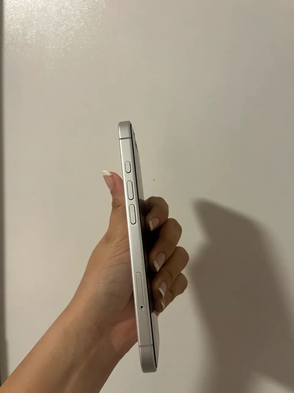 VENDO IPHONE 16 128GB BRANCO  - Foto 2