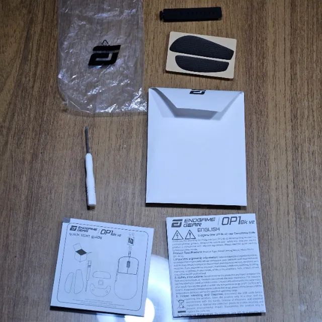 Mouse OP1 8K V2 Branco, com cabo modificado - Foto 5