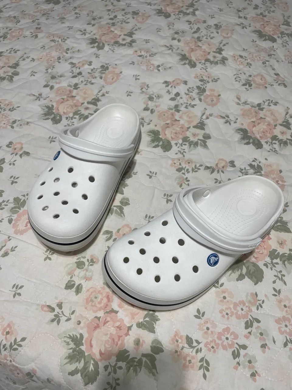 Vendo crocs original zerada 