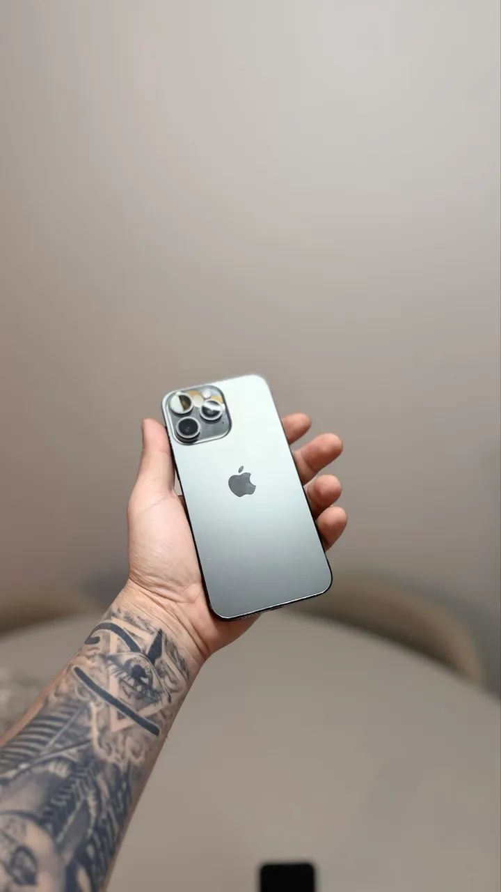 Celular iPhone 15 Pro max 256gb Titanium  - Foto 2