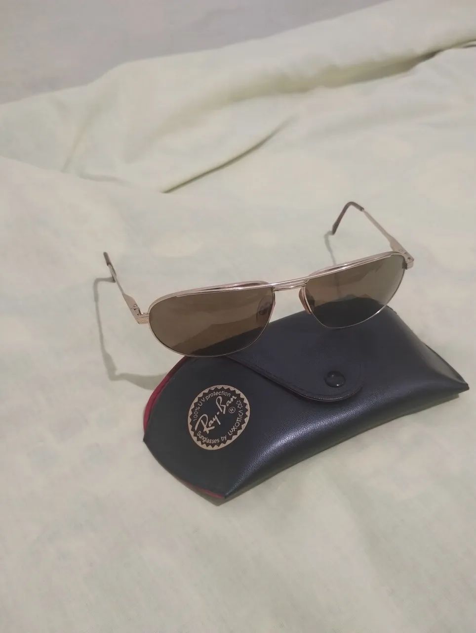 Óculos Ray-ban Aviator dourado usado. - Foto 2