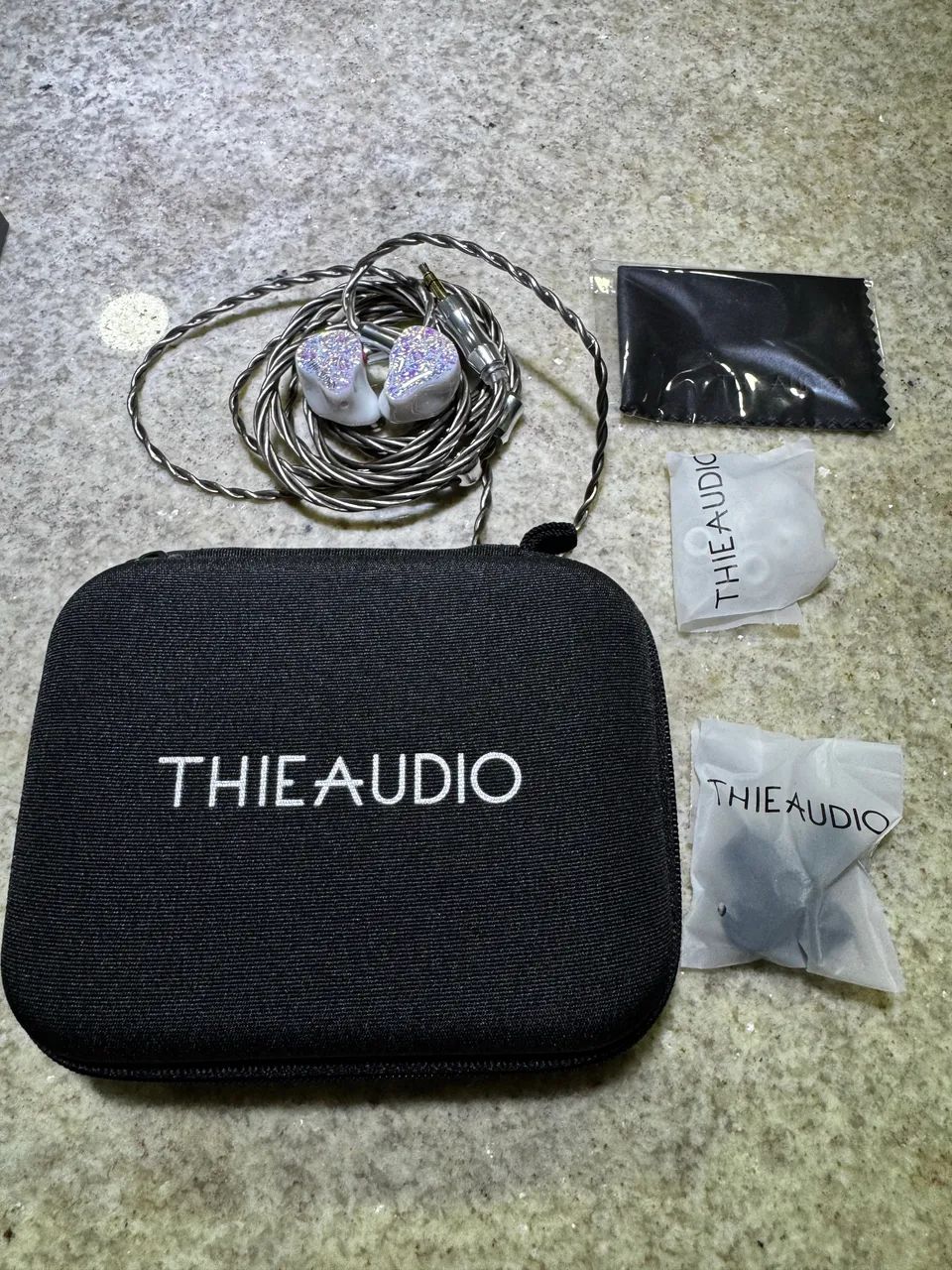 Thieaudio Hype 4 Branco - Impecável + Cabo NiceHCK Snowcat 4.4 Balanceado - Foto 2