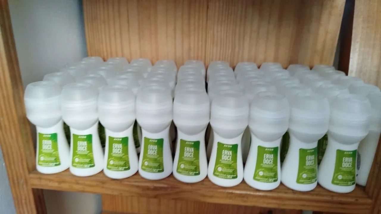 Desodorante Roll-on D Avon de erva doce, 48Ml - Foto 2