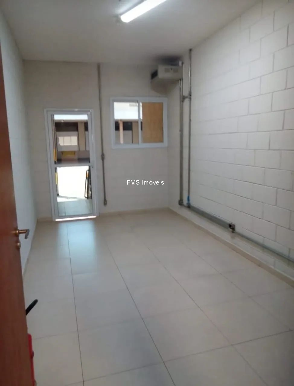 Galpão Comercial em Cajamar-SP, com 4.350m² de Área. - Foto 12
