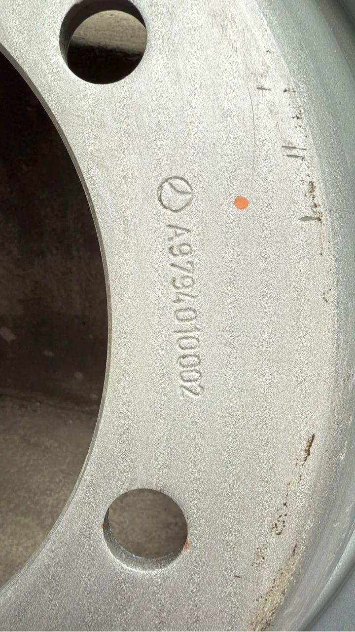 Pneu Michelin 275 borrachudo - Foto 10
