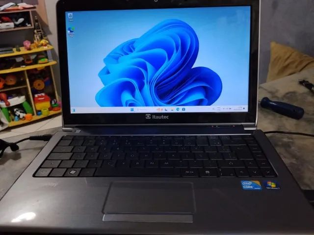 Notebook Itautec W7435 - 6GB RAM + SSD - Windows 11 Pro (Rápido) - Foto 4