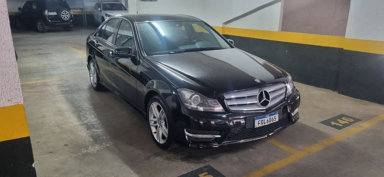 Mercedes-Benz C-200 CGI Avantgarde 1.8 16V 184cv Aut. 2014