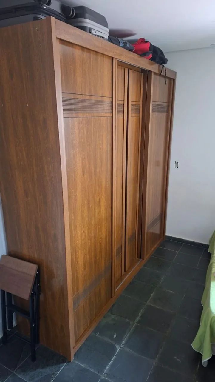 Guarda-roupa casal 4 portas