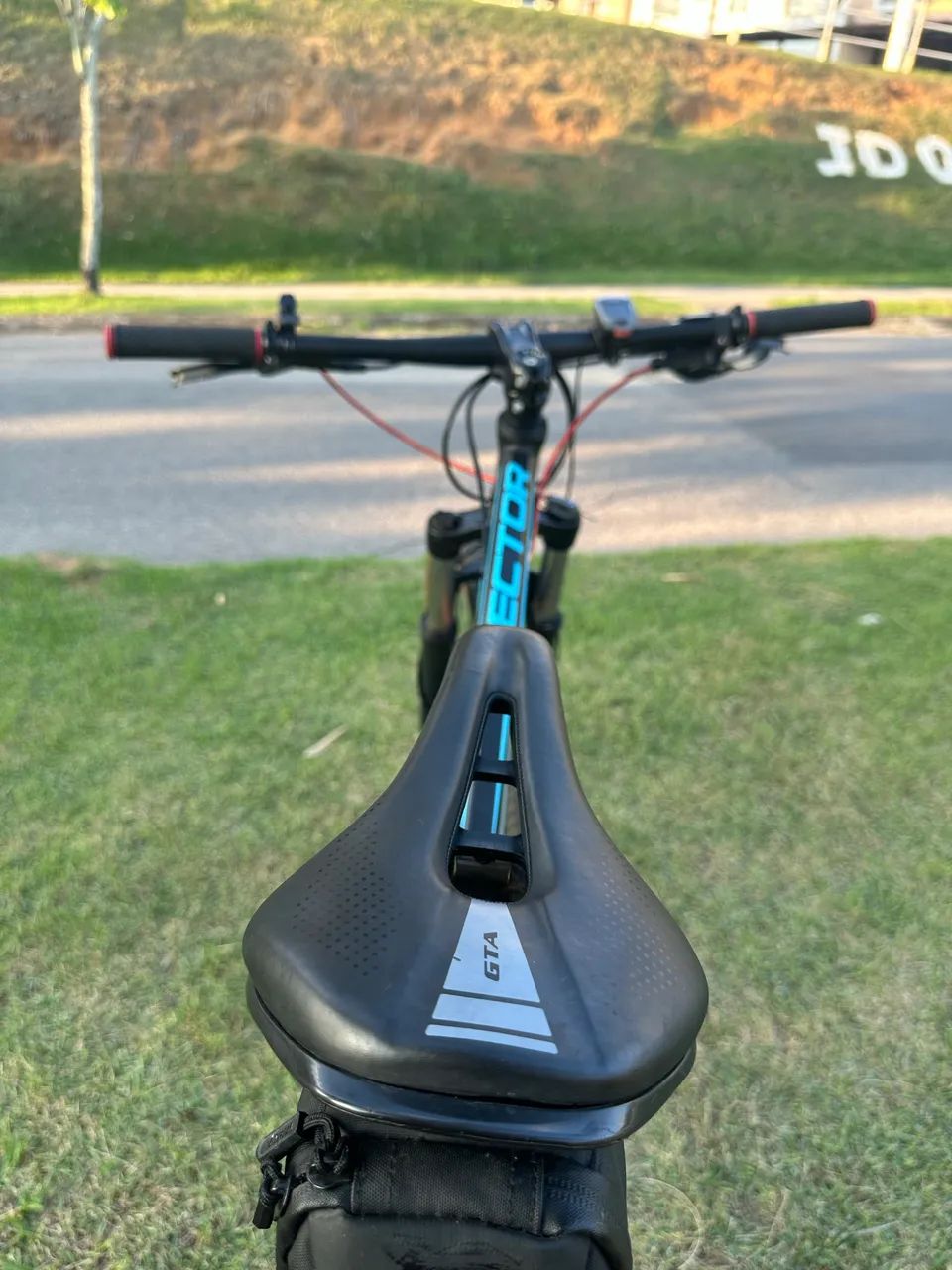 Bike Trust Vector Aro 29 - Muito Conservada - Foto 3