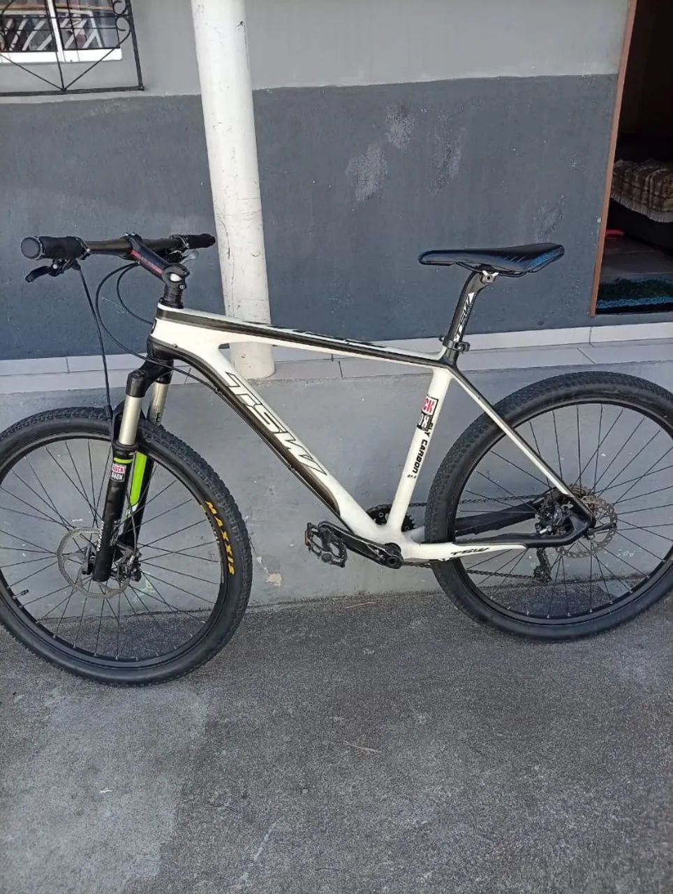 Bicicleta carbono aro 29
