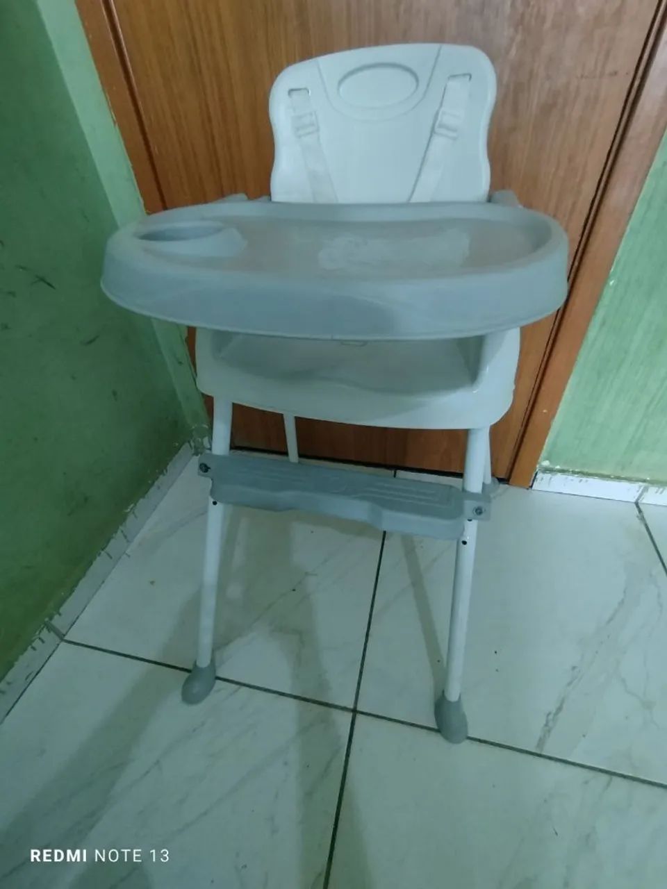 Cadeira de alimentação semi novo - Foto 4